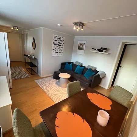 Welcome To The With The Orange Door Апартаменты *