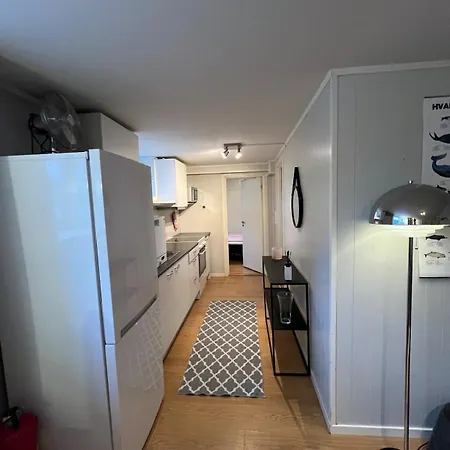 Welcome To The With The Orange Door Апартаменты Тромсё