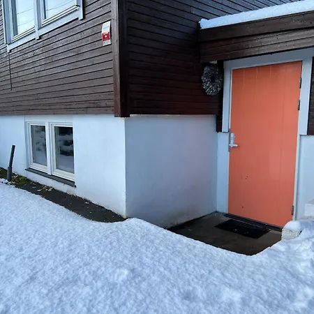 Welcome To The With The Orange Door Apartment Tromsø